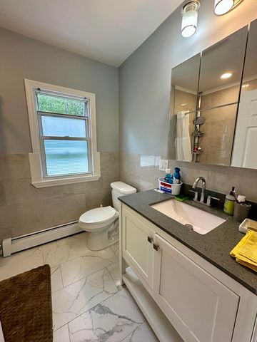 240 Russellville Rd, Westfield, MA 01085