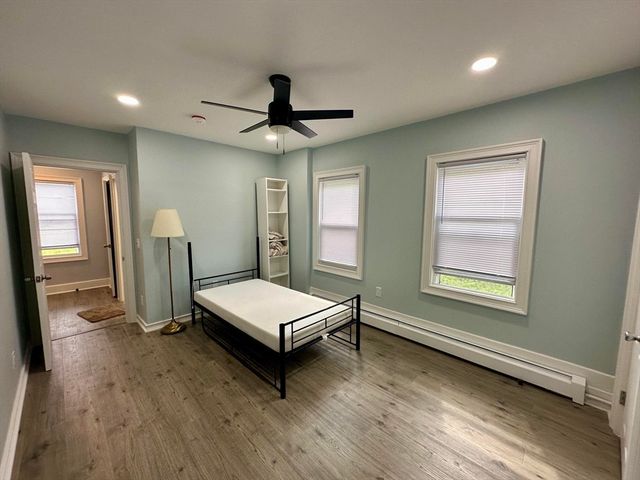 240 Russellville Rd, Westfield, MA 01085
