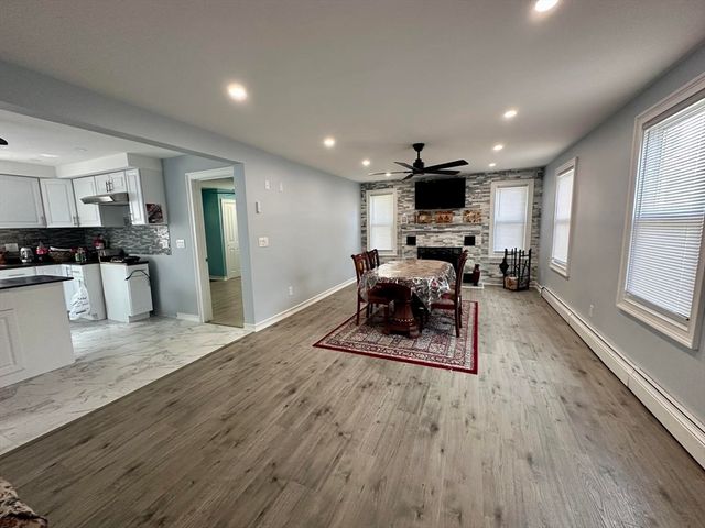 240 Russellville Rd, Westfield, MA 01085