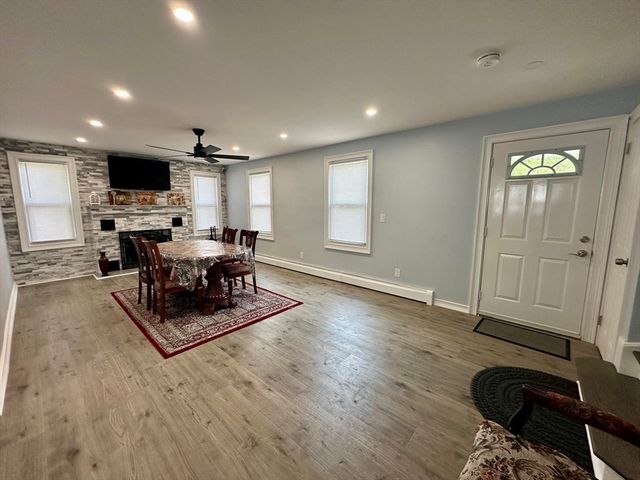 240 Russellville Rd, Westfield, MA 01085