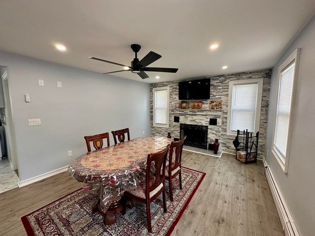 240 Russellville Rd, Westfield, MA 01085
