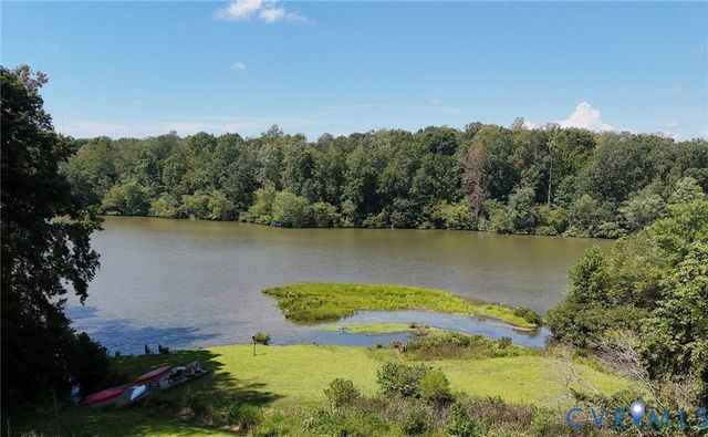 7901 Lake Shore Ct, North Chesterfield, VA 23235