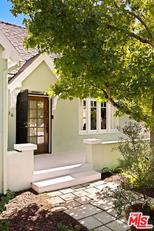 336 N Beachwood Drive, Los Angeles, CA 90004 — photo 3
