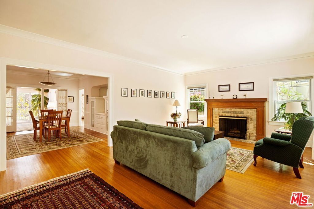 336 N Beachwood Drive, Los Angeles, CA 90004 — photo 4