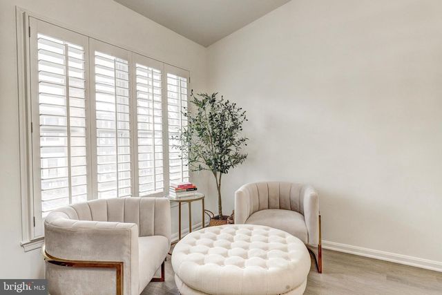 64 RIVER OAKS CIR, Baltimore, MD 21208