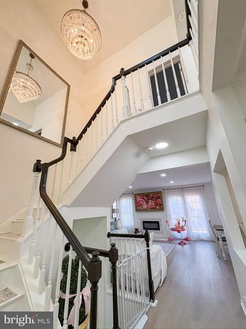 64 RIVER OAKS CIR, Baltimore, MD 21208