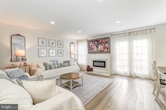 64 RIVER OAKS CIR, Baltimore, MD 21208