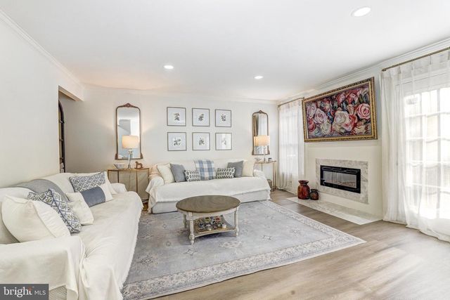 64 RIVER OAKS CIR, Baltimore, MD 21208