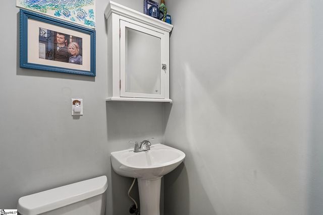 512 E Fredericks Street, Anderson, SC 29621