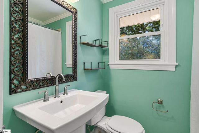 512 E Fredericks Street, Anderson, SC 29621