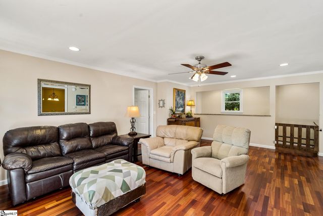 512 E Fredericks Street, Anderson, SC 29621
