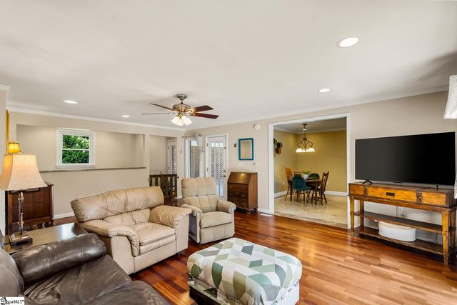512 E Fredericks Street, Anderson, SC 29621