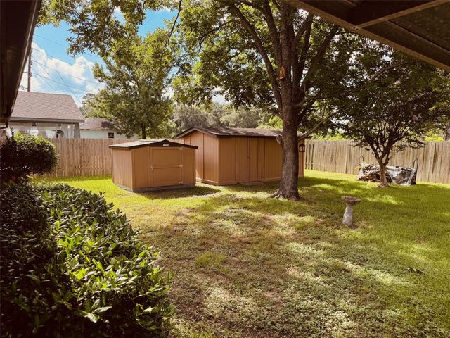 8610 Old Maple Lane, Humble, TX 77338