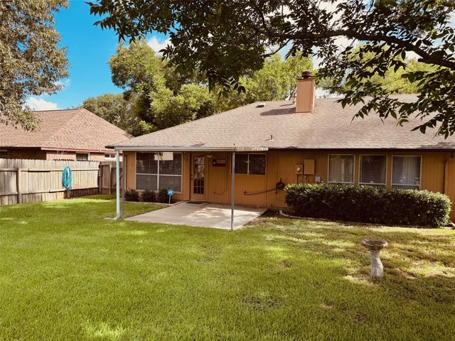 8610 Old Maple Lane, Humble, TX 77338