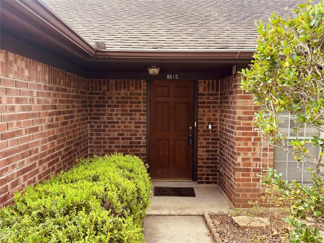 8610 Old Maple Lane, Humble, TX 77338