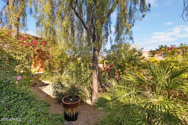 7199 E RIDGEVIEW Place 102, Carefree, AZ 85377