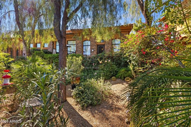 7199 E RIDGEVIEW Place 102, Carefree, AZ 85377