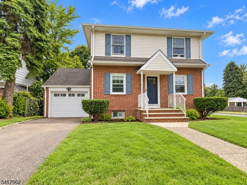 305 Luddington Ave, Clifton City, NJ 07011 — exterior