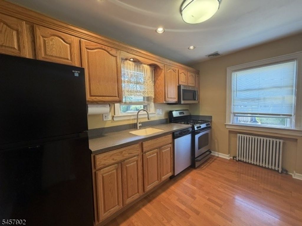 305 Luddington Ave, Clifton City, NJ 07011 — photo 5