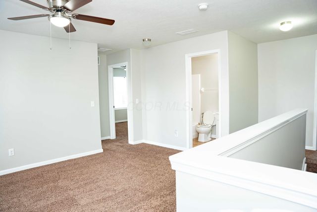 112 Purple Leaf Lane, Lewis Center, OH 43035