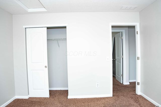 112 Purple Leaf Lane, Lewis Center, OH 43035