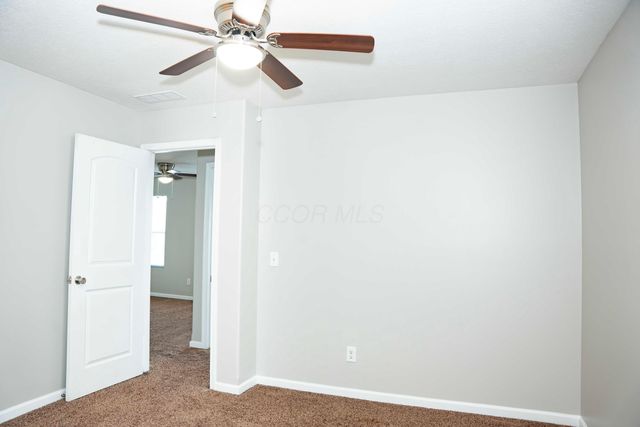 112 Purple Leaf Lane, Lewis Center, OH 43035