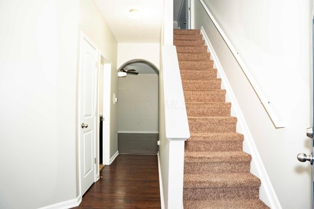 112 Purple Leaf Lane, Lewis Center, OH 43035