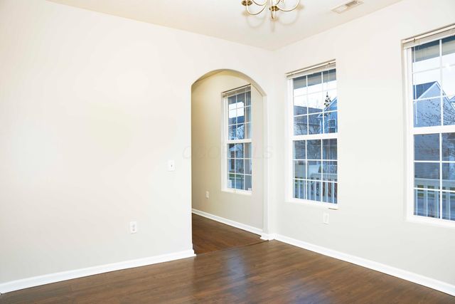 112 Purple Leaf Lane, Lewis Center, OH 43035