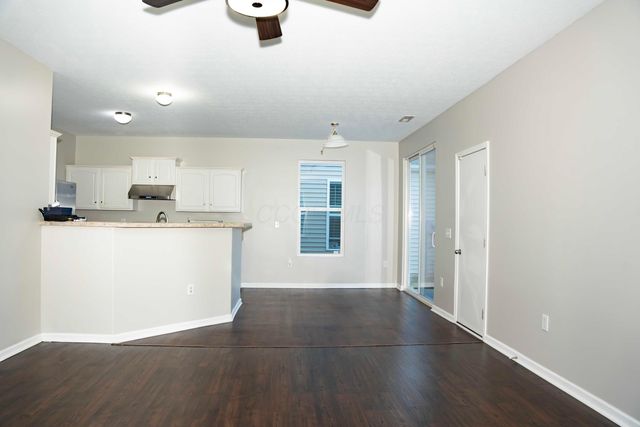 112 Purple Leaf Lane, Lewis Center, OH 43035