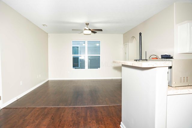 112 Purple Leaf Lane, Lewis Center, OH 43035