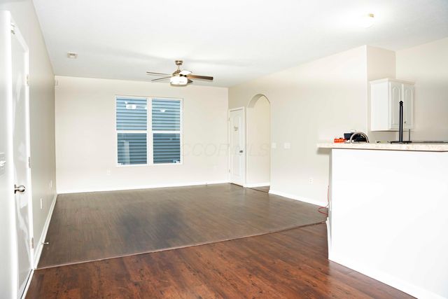 112 Purple Leaf Lane, Lewis Center, OH 43035