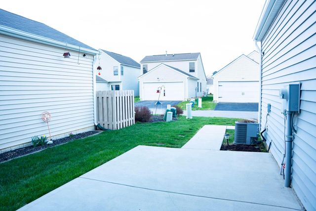 112 Purple Leaf Lane, Lewis Center, OH 43035