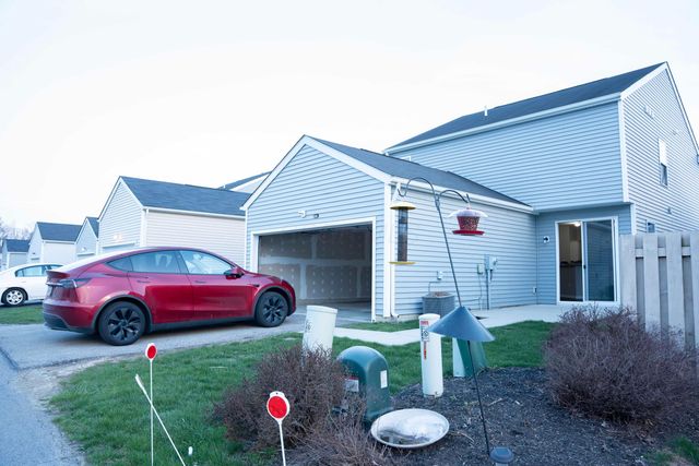 112 Purple Leaf Lane, Lewis Center, OH 43035