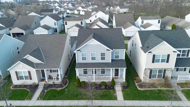 112 Purple Leaf Lane, Lewis Center, OH 43035