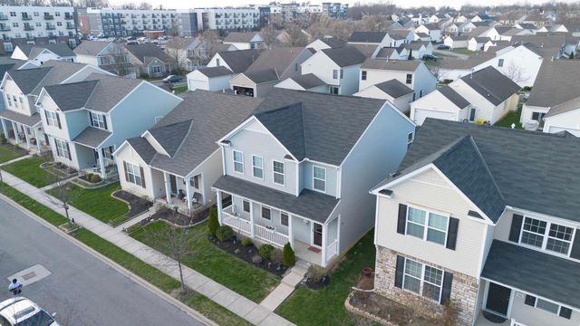 112 Purple Leaf Lane, Lewis Center, OH 43035