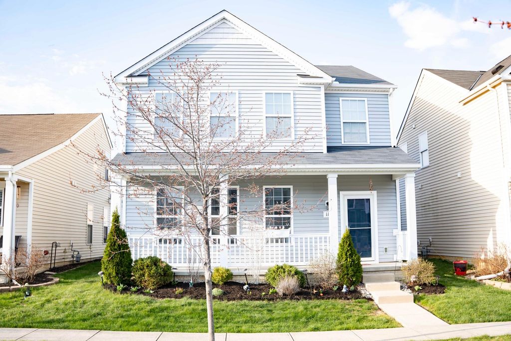 112 Purple Leaf Lane, Lewis Center, OH 43035