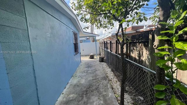 2645 SW 33rd Avenue 2, Miami, FL 33133