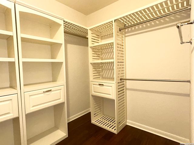 5714 Fossil Cyn, San Antonio, TX 78252