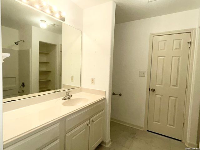 5714 Fossil Cyn, San Antonio, TX 78252