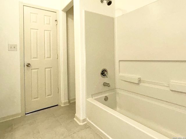 5714 Fossil Cyn, San Antonio, TX 78252