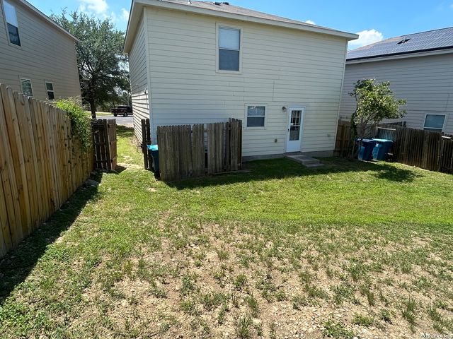 5714 Fossil Cyn, San Antonio, TX 78252