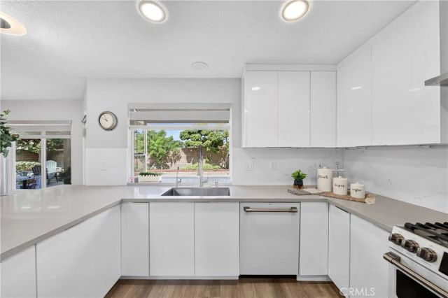 2207 Heritage, Fullerton, CA 92833