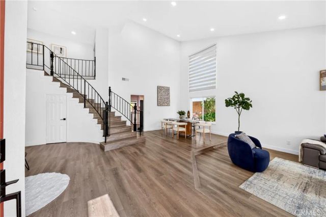 2207 Heritage, Fullerton, CA 92833