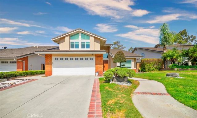 2207 Heritage, Fullerton, CA 92833