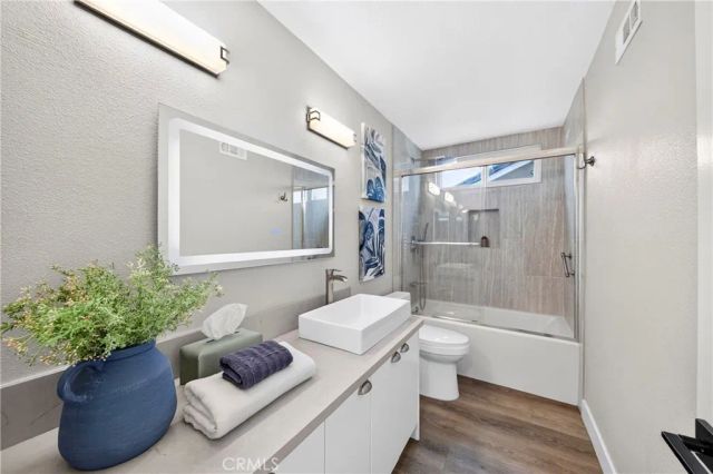 2207 Heritage, Fullerton, CA 92833