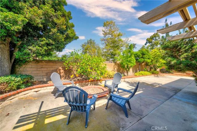 2207 Heritage, Fullerton, CA 92833
