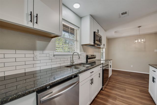 206 E Maple Street, Keene, TX 76059
