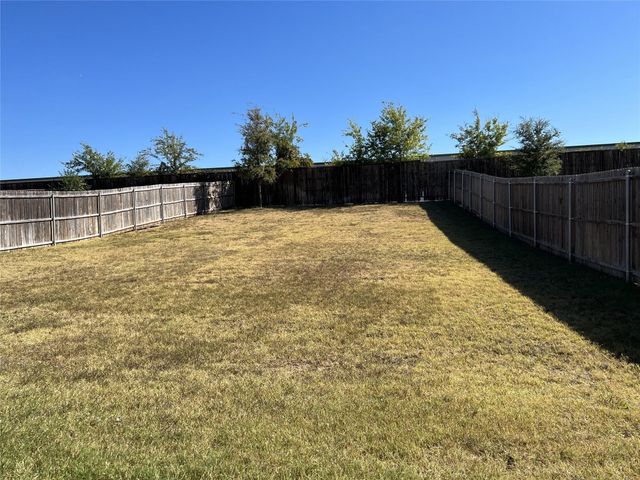2824 Country Church Road, Mckinney, TX 75071