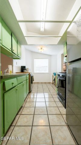 10438 TOMWOOD Avenue, El Paso, TX 79925
