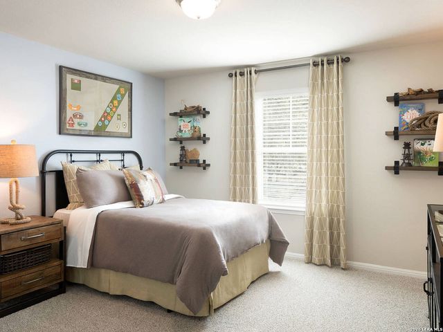 201 Bark Hollow Ave, Cibolo, TX 78108